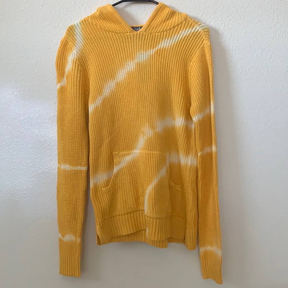 Belle. Large. Yellow and white. Crochet/knit sweatshirt. Hooded and pocket. NWT.